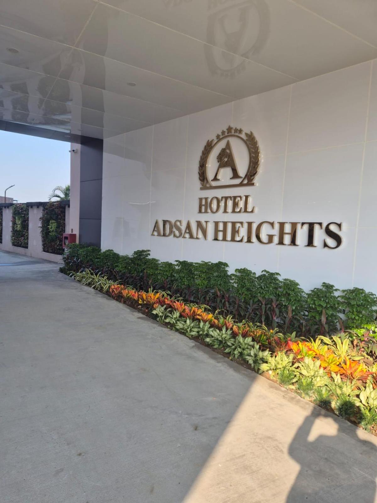 Hotel Adsan Heights Gajraula Екстериор снимка