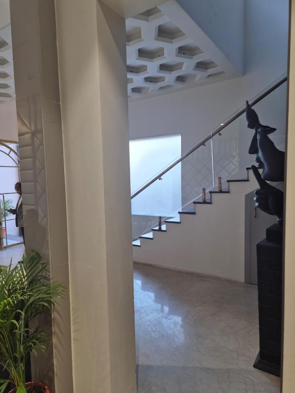 Hotel Adsan Heights Gajraula Екстериор снимка